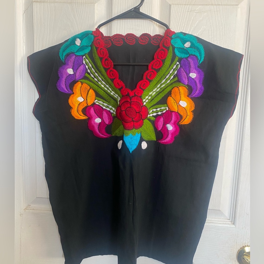 Black Mexican medium blouse